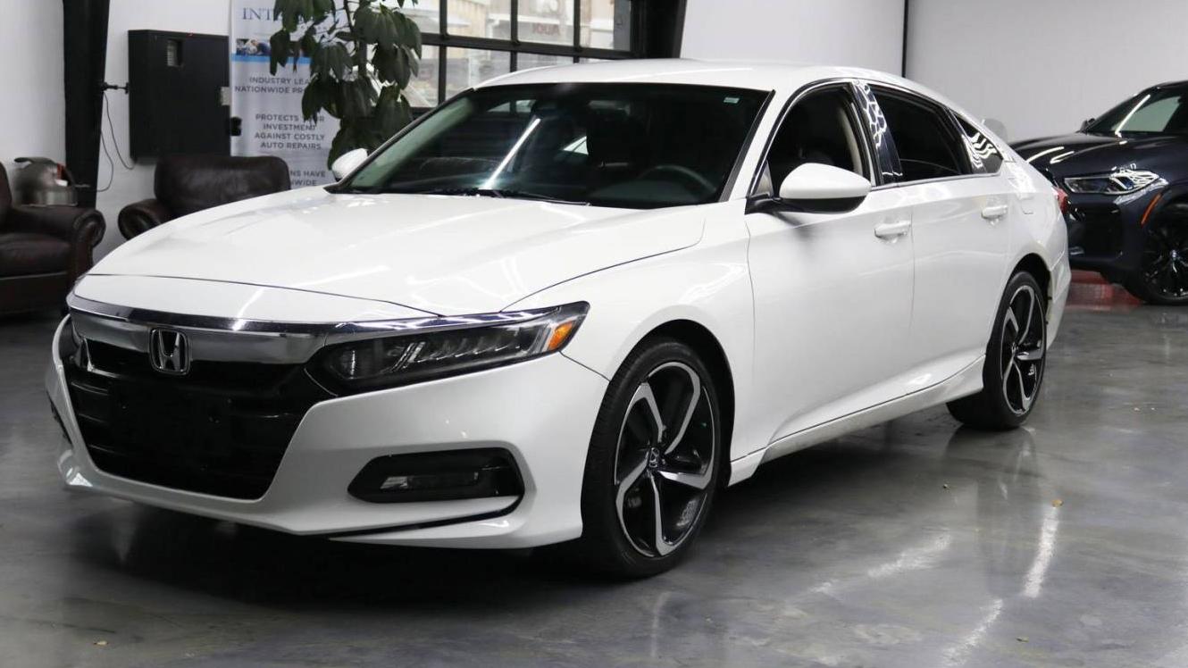 HONDA ACCORD 2019 1HGCV1F16KA017632 image