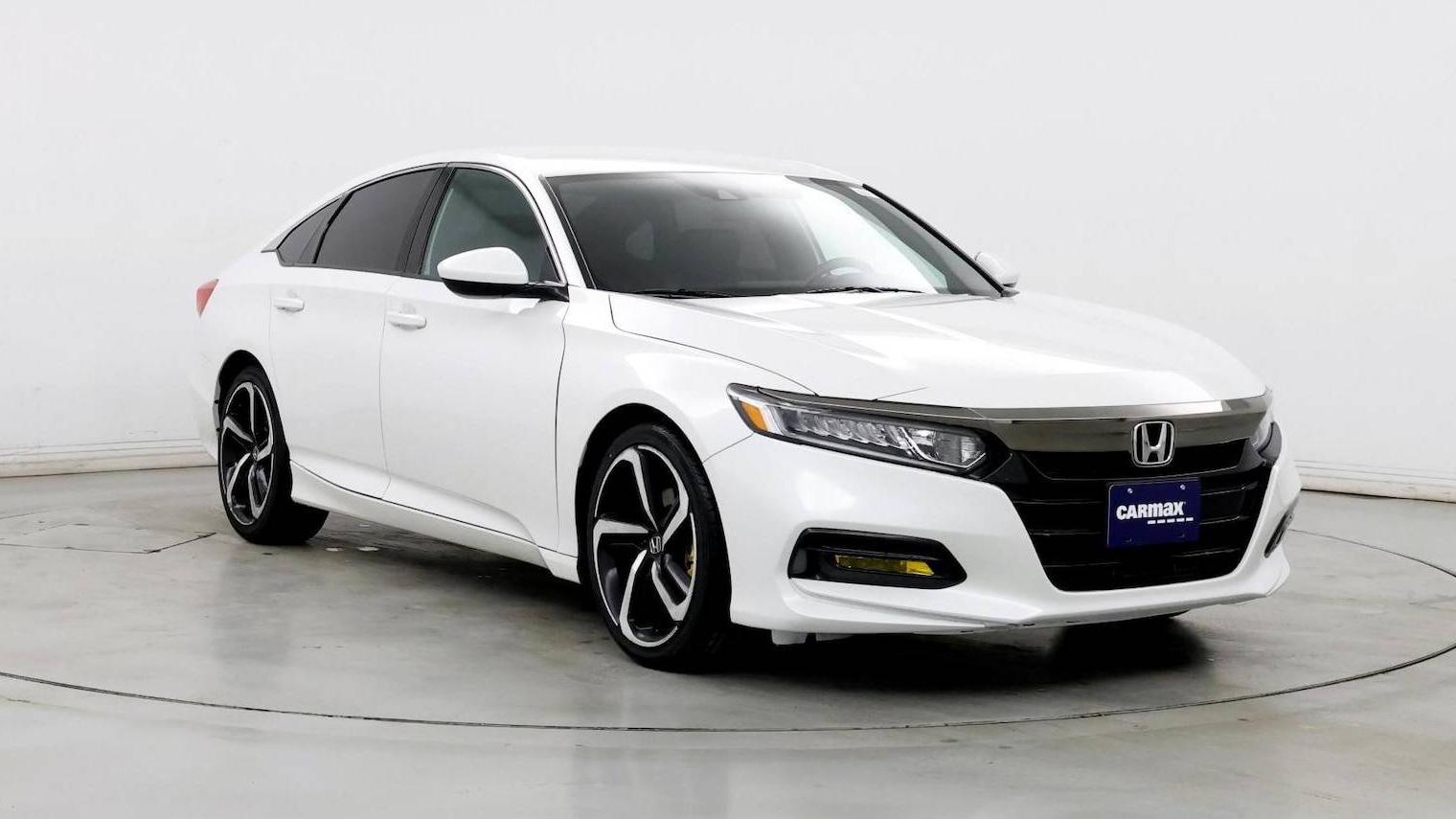 HONDA ACCORD 2019 1HGCV1F33KA173242 image