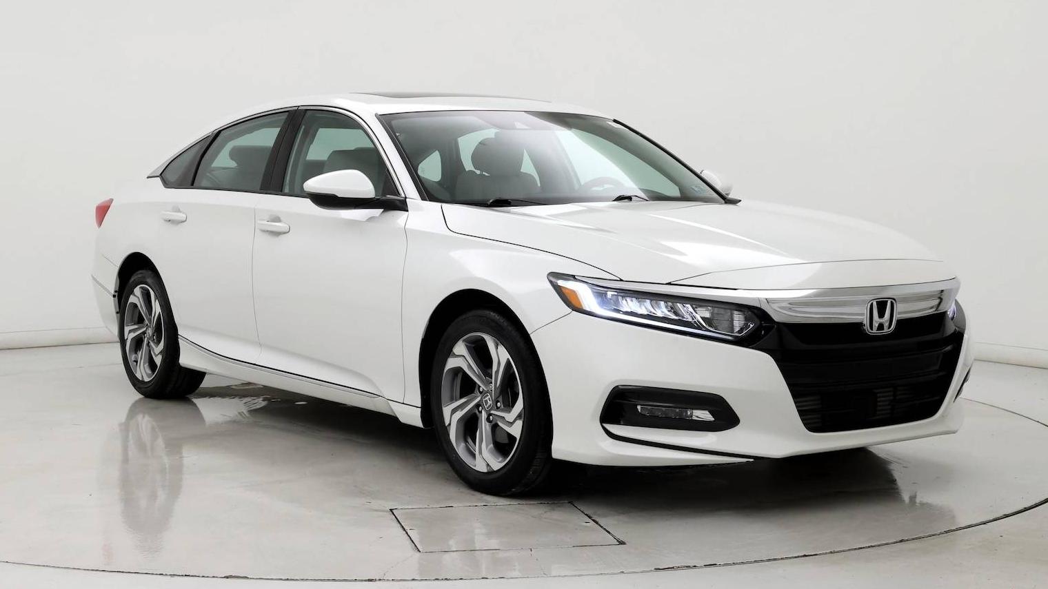 HONDA ACCORD 2019 1HGCV1F59KA018406 image