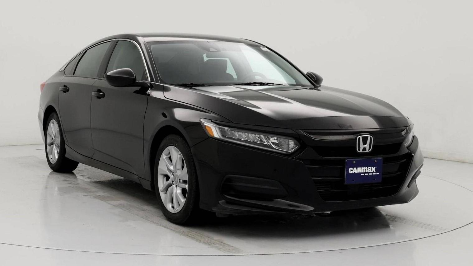 HONDA ACCORD 2019 1HGCV1F15KA085484 image