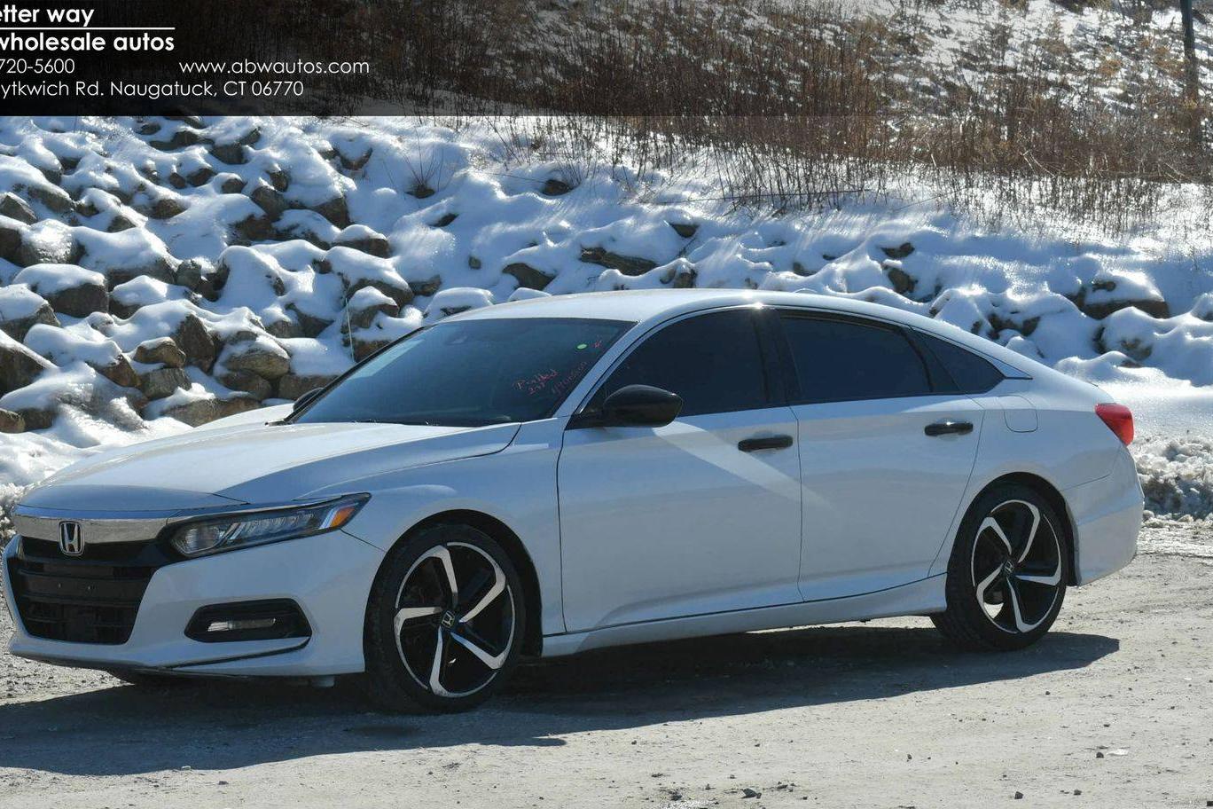 HONDA ACCORD 2019 1HGCV1F39KA009039 image