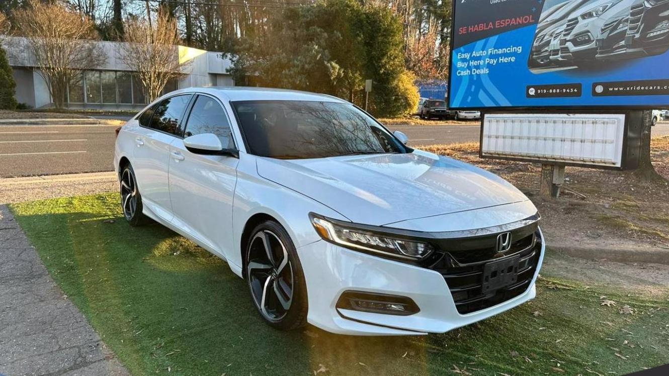 HONDA ACCORD 2019 1HGCV1F33KA015497 image