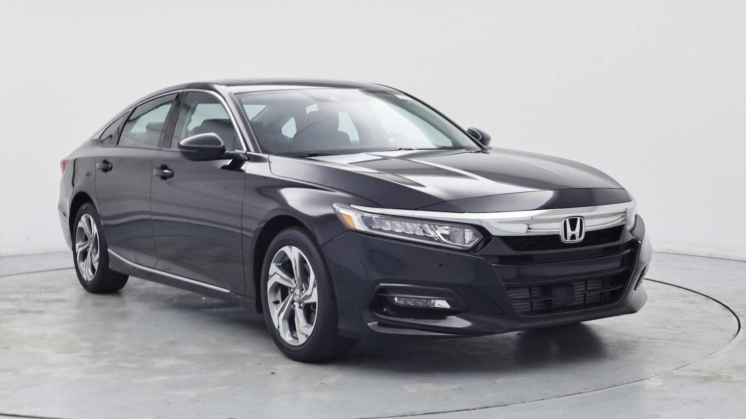 HONDA ACCORD 2019 1HGCV1F58KA073963 image