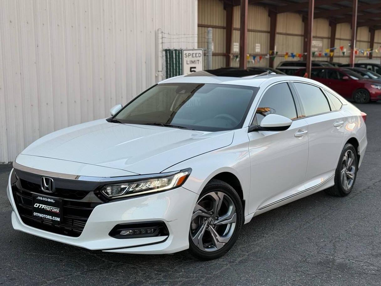 HONDA ACCORD 2019 1HGCV1F45KA026445 image