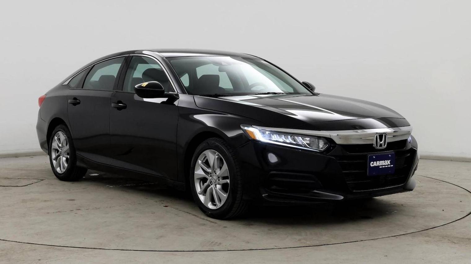 HONDA ACCORD 2019 1HGCV1F15KA170650 image