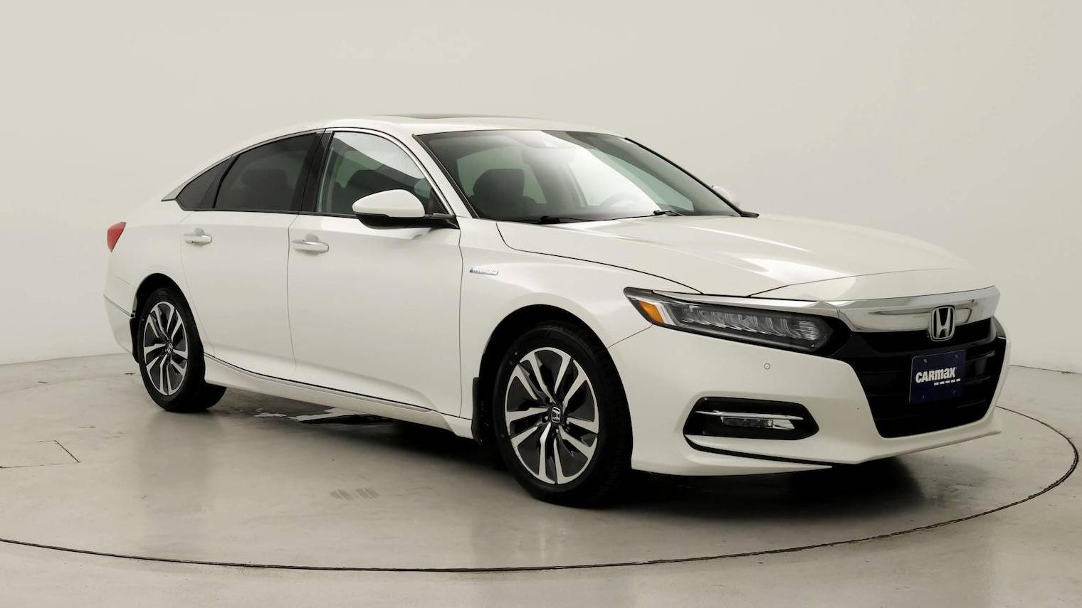 HONDA ACCORD 2019 1HGCV3F93KA010722 image