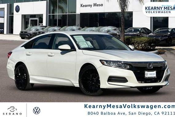 HONDA ACCORD 2018 1HGCV1F17JA246688 image HONDA ACCORD 2018 1HGCV1F17JA246688 image