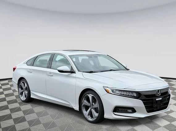 HONDA ACCORD 2018 1HGCV1F92JA169315 image