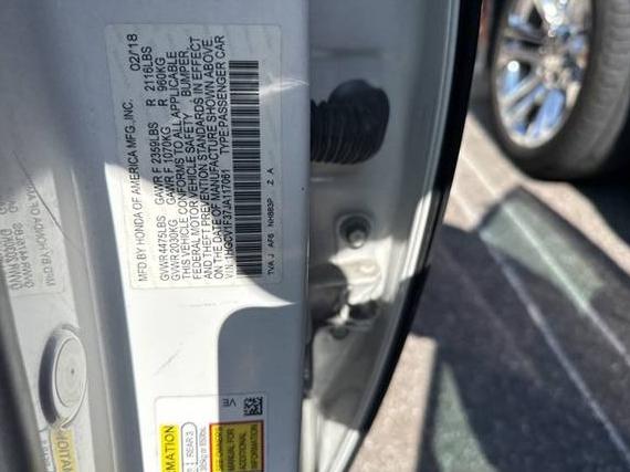 HONDA ACCORD 2018 1HGCV1F37JA117061 image