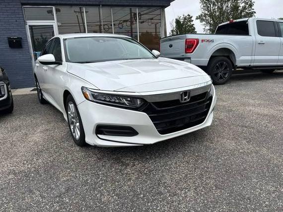 HONDA ACCORD 2018 1HGCV1F19JA261449 image