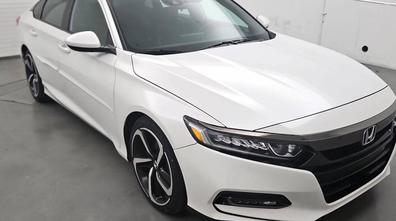 HONDA ACCORD 2018 1HGCV1F37JA266070 image