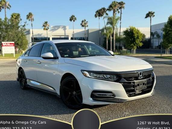 HONDA ACCORD 2018 1HGCV1F32JA212806 image