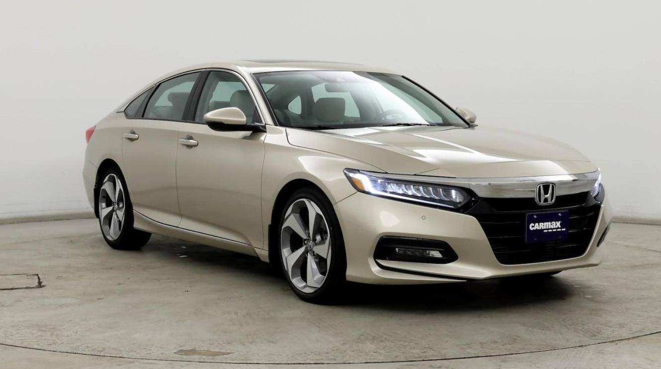 HONDA ACCORD 2018 1HGCV2F97JA016211 image