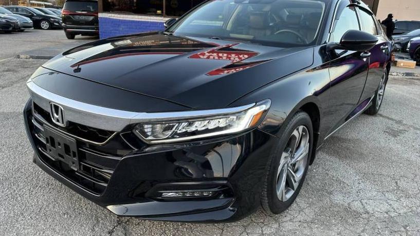 HONDA ACCORD 2018 1HGCV1F60JA162644 image