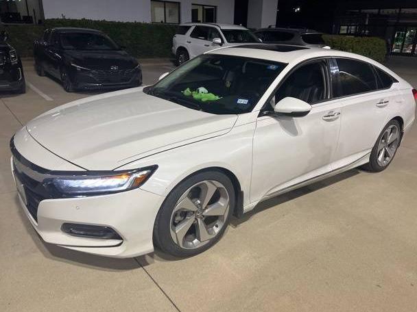 HONDA ACCORD 2018 1HGCV2F99JA045094 image