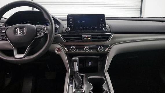 HONDA ACCORD 2018 1HGCV1F17JA120847 image
