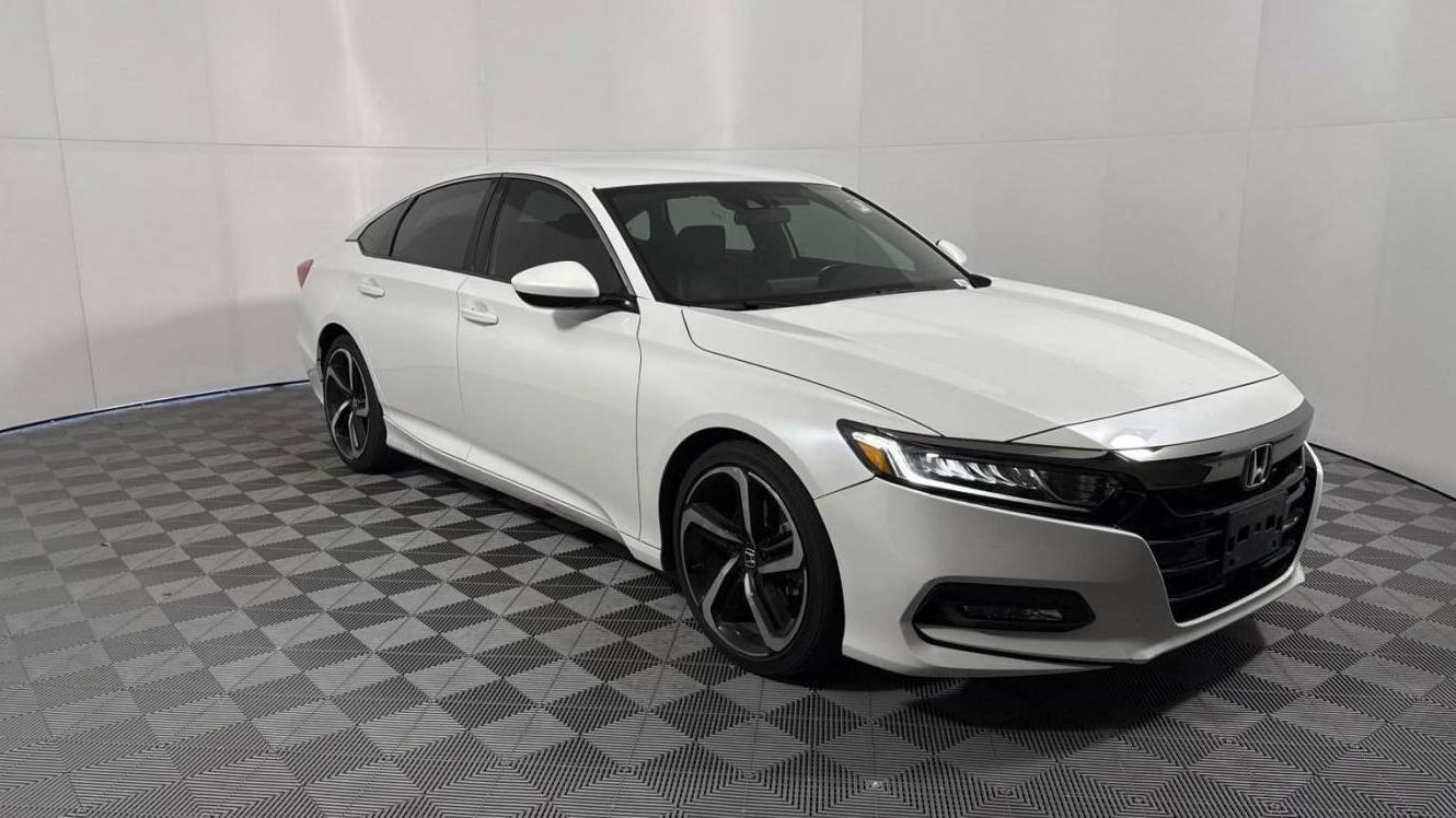 HONDA ACCORD 2018 1HGCV1F31JA239852 image