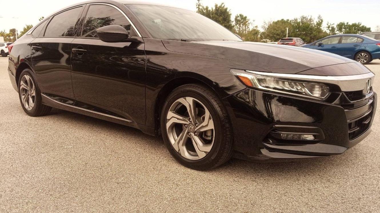 HONDA ACCORD 2018 1HGCV1F47JA135648 image