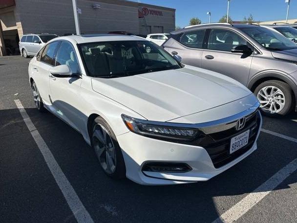 HONDA ACCORD 2018 1HGCV1F93JA020069 image