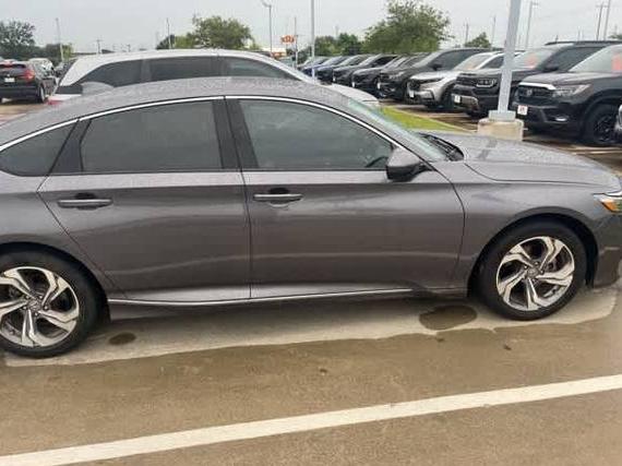 HONDA ACCORD 2018 1HGCV1F50JA155071 image
