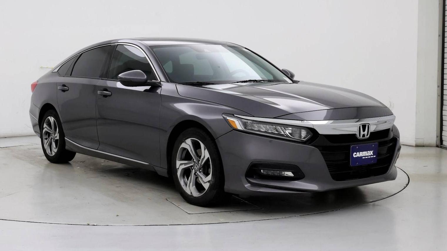 HONDA ACCORD 2018 1HGCV1F53JA017413 image