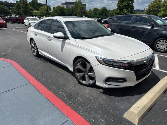 HONDA ACCORD 2018 1HGCV1F9XJA169014 image