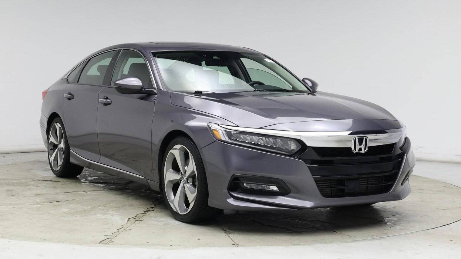 HONDA ACCORD 2018 1HGCV2F99JA019773 image