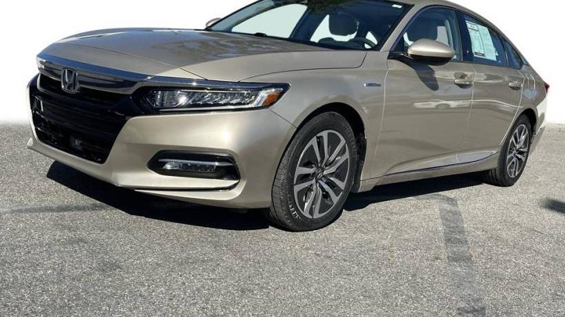 HONDA ACCORD 2018 1HGCV3F48JA008466 image