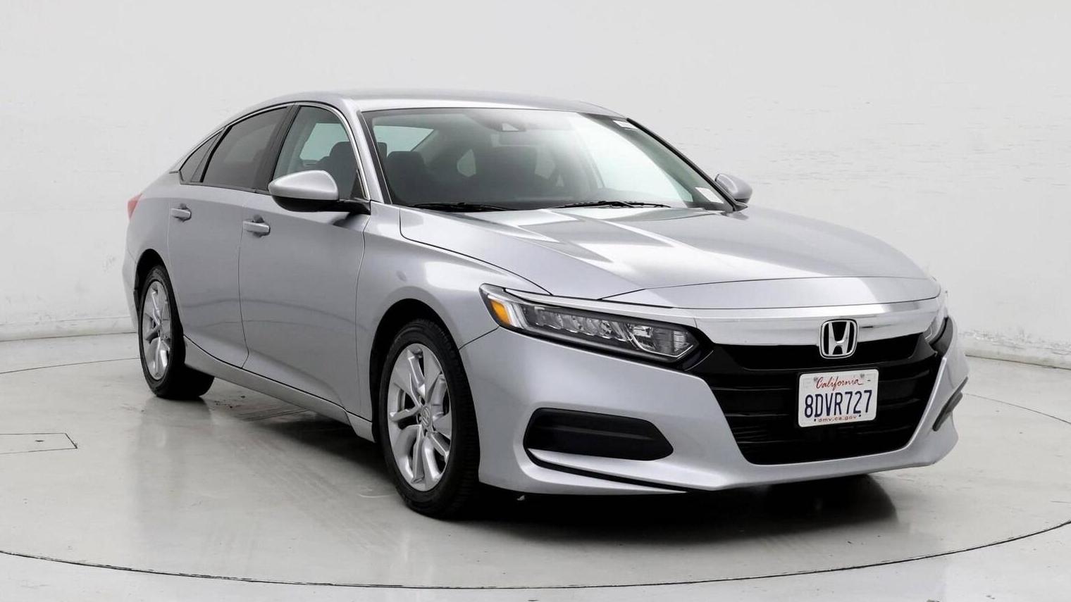 HONDA ACCORD 2018 1HGCV1F13JA126323 image