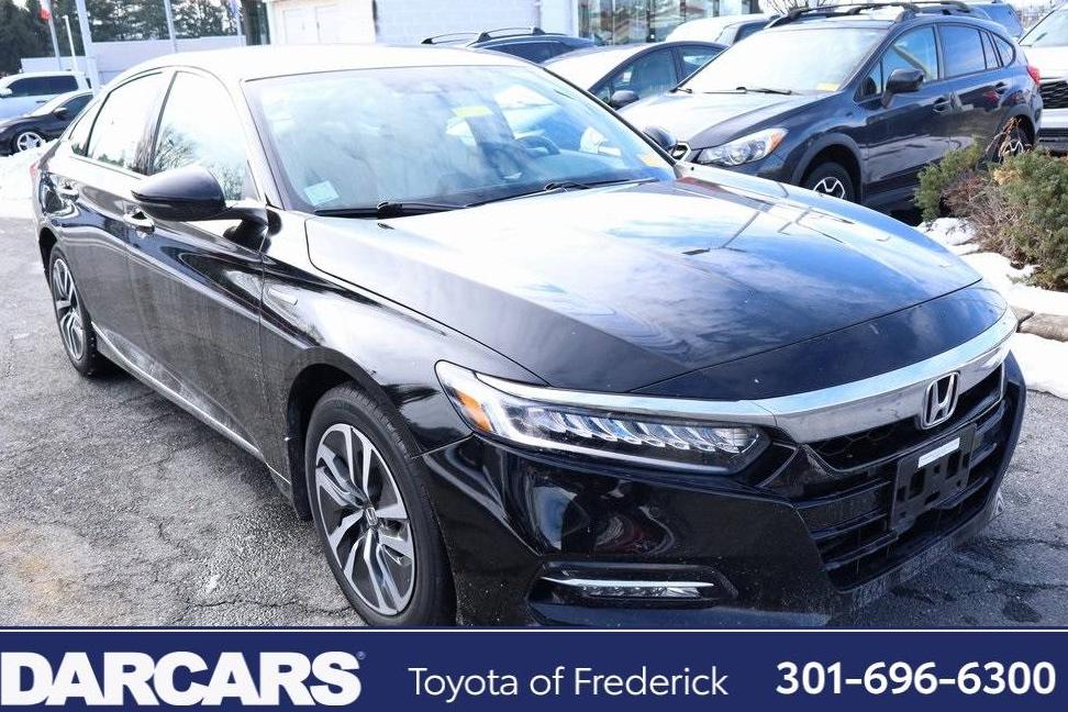 HONDA ACCORD 2018 1HGCV3F91JA001208 image