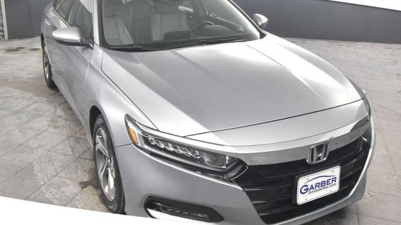 HONDA ACCORD 2018 1HGCV1F58JA127454 image