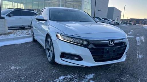 HONDA ACCORD 2018 1HGCV1F92JA161103 image