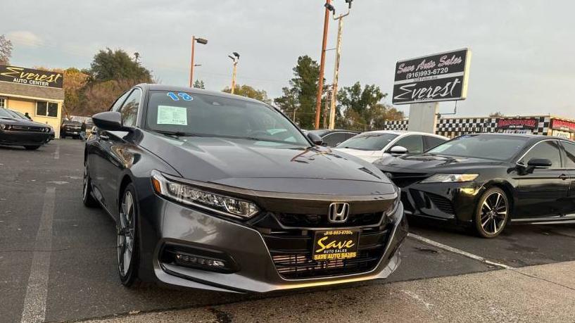 HONDA ACCORD 2018 1HGCV1F34JA105322 image