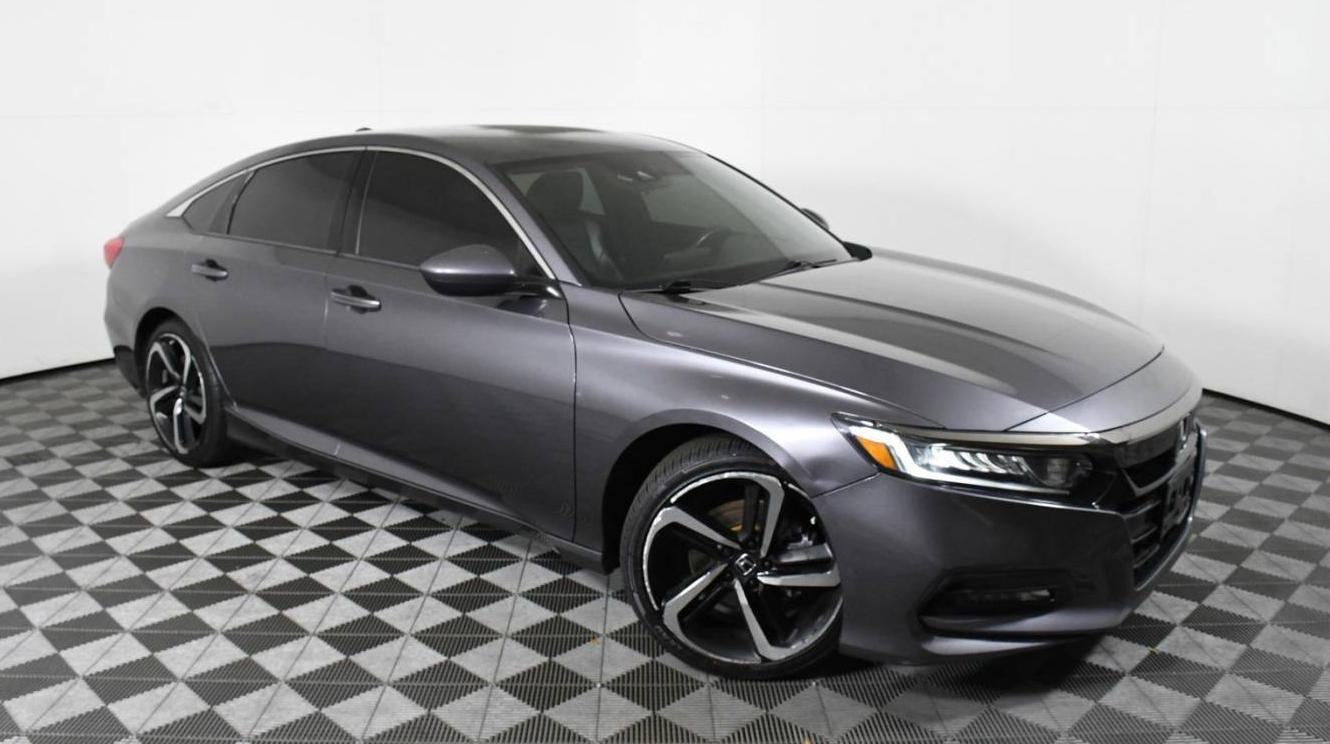 HONDA ACCORD 2018 1HGCV1F3XJA017925 image