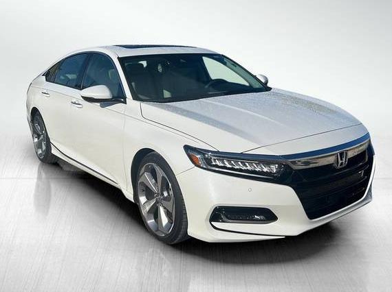 HONDA ACCORD 2018 1HGCV1F9XJA024846 image