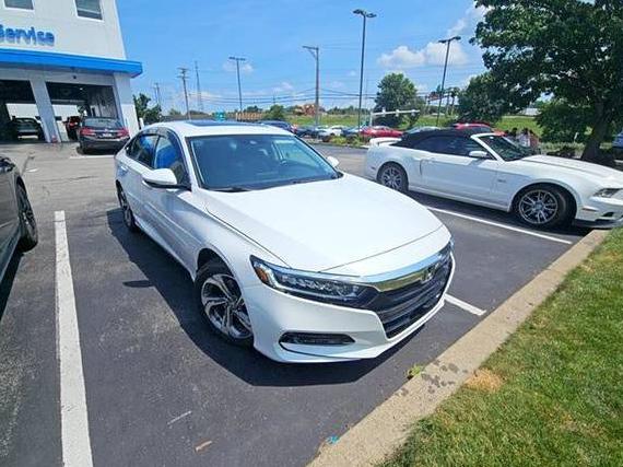 HONDA ACCORD 2018 1HGCV2F61JA037917 image