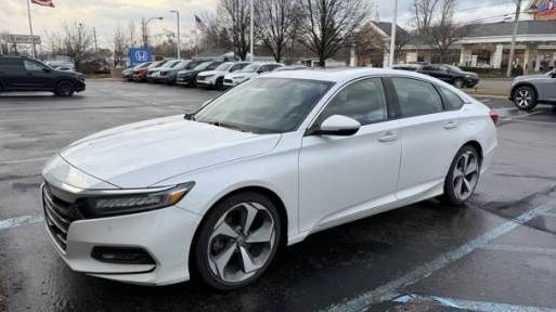 HONDA ACCORD 2018 1HGCV2F91JA038625 image