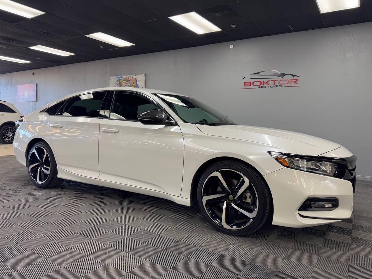 HONDA ACCORD 2018 1HGCV1F35JA226845 image