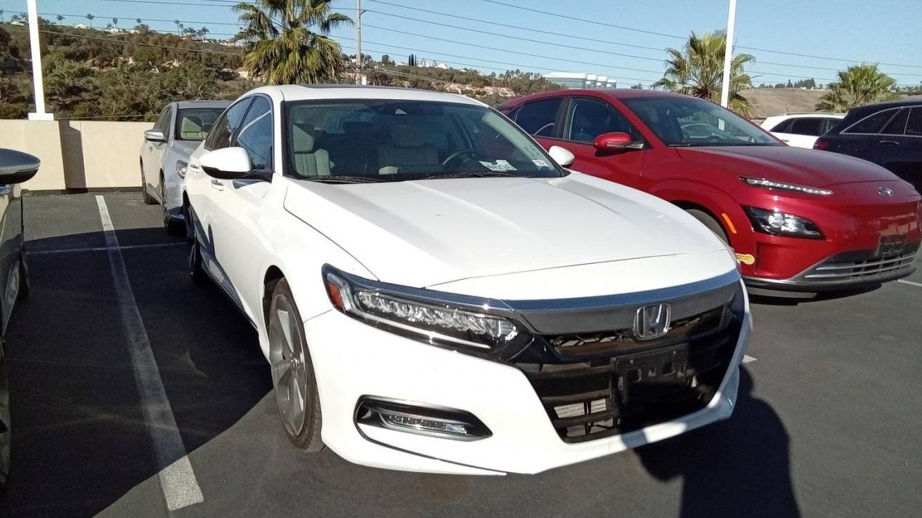 HONDA ACCORD 2018 1HGCV1F92JA189113 image