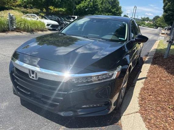 HONDA ACCORD 2018 1HGCV1F9XJA013233 image
