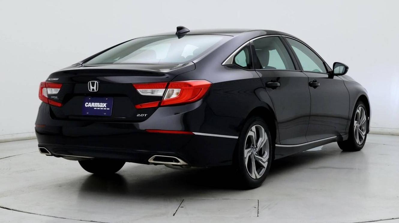 HONDA ACCORD 2018 1HGCV2F50JA025233 image