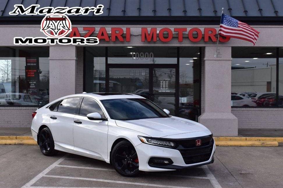 HONDA ACCORD 2018 1HGCV1F98JA089324 image