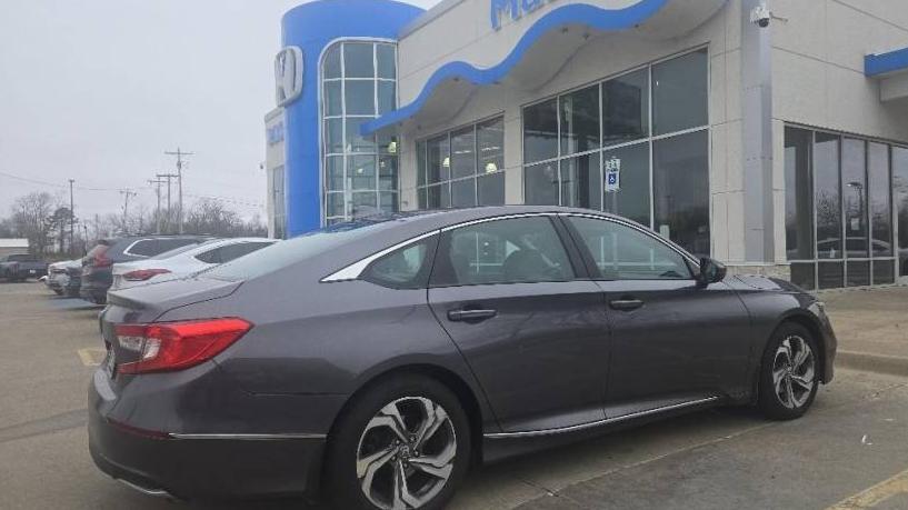 HONDA ACCORD 2018 1HGCV1F66JA155990 image