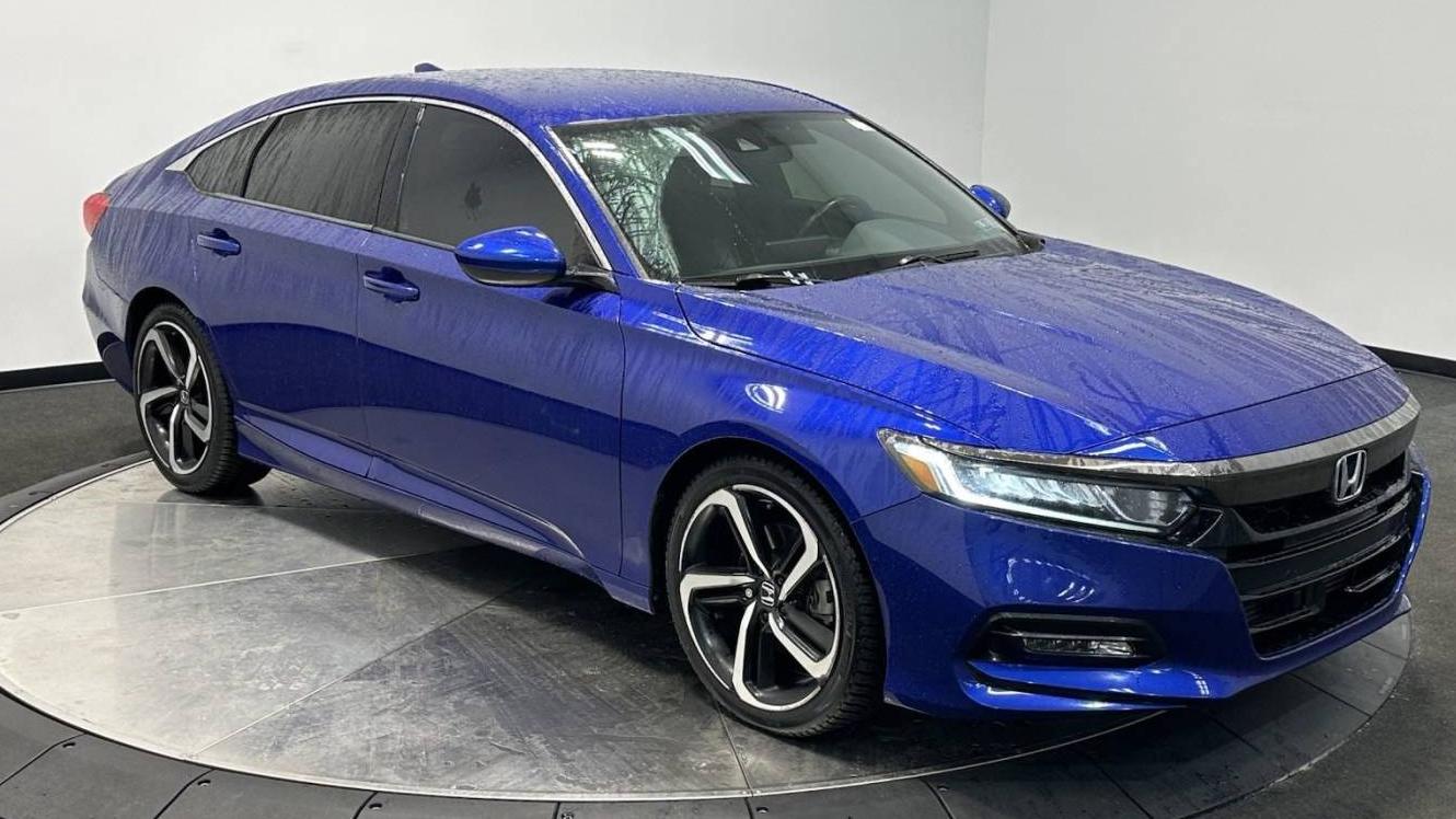 HONDA ACCORD 2018 1HGCV1F3XJA268637 image