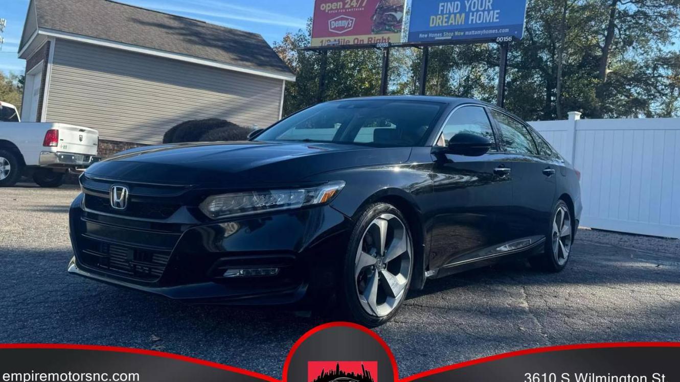 HONDA ACCORD 2018 1HGCV2F98JA017951 image