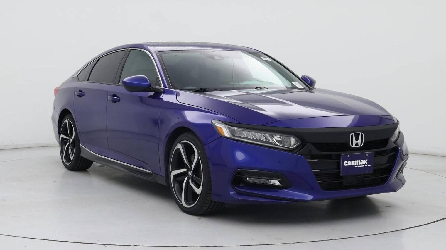 HONDA ACCORD 2018 1HGCV2F32JA007069 image