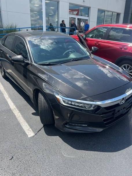 HONDA ACCORD 2018 1HGCV1F40JA259986 image