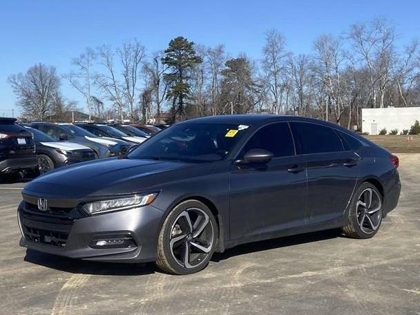 HONDA ACCORD 2018 1HGCV1F32JA057724 image