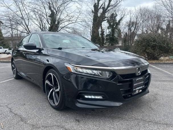 HONDA ACCORD 2018 1HGCV2F34JA053180 image