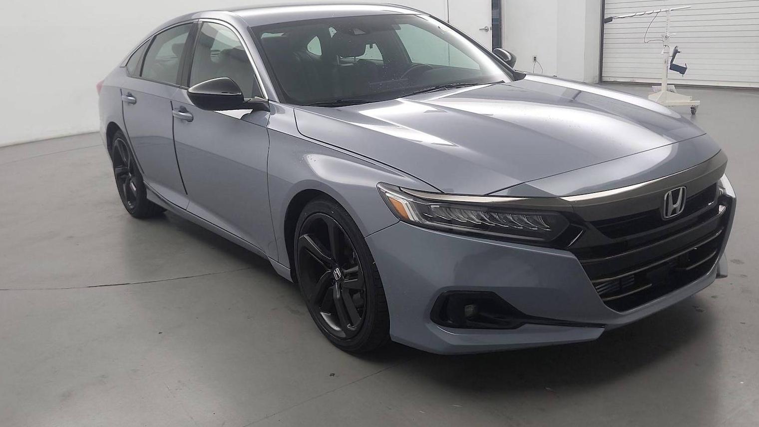 HONDA ACCORD 2021 1HGCV1F32MA122592 image